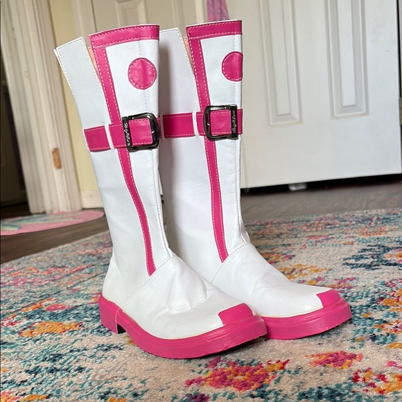 Kids Pink and White Boots - Picture 5 of 6